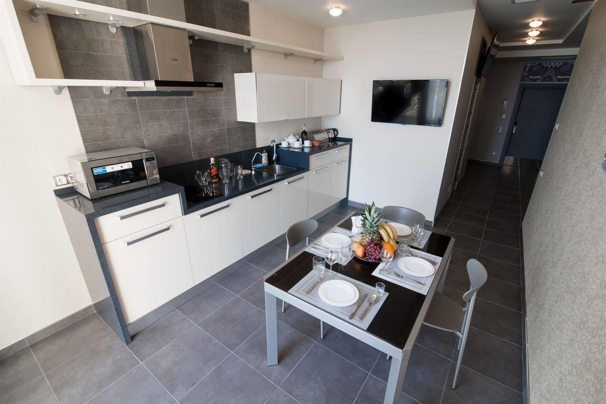 12Th Floor Apartments Odesa Exterior photo